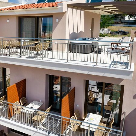 Vela Bianca Suites 利迈纳里亚 外观 照片