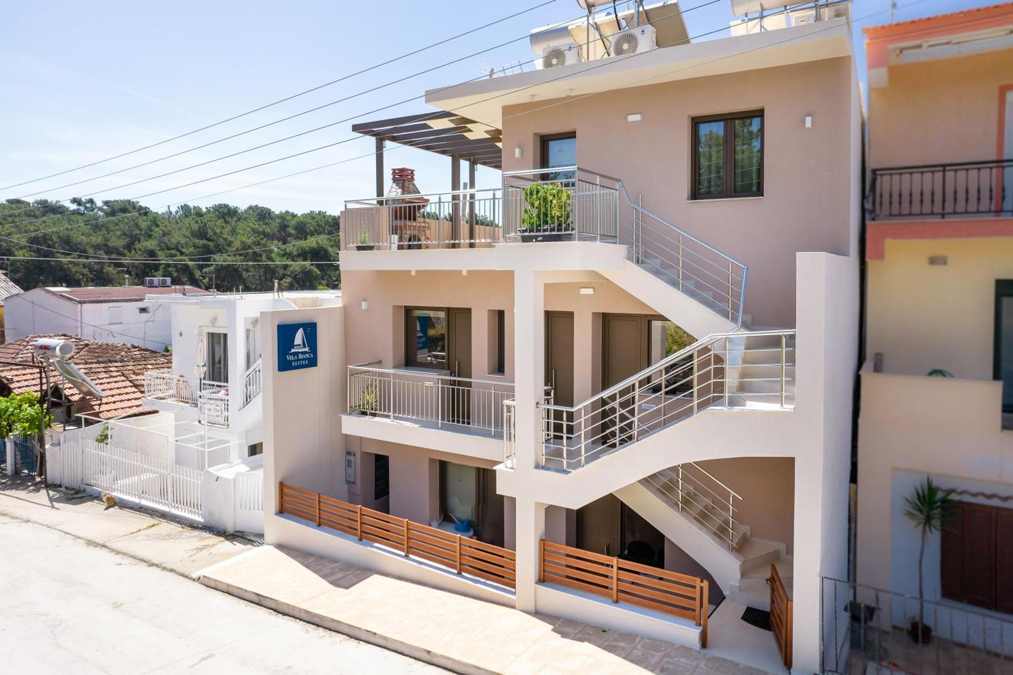 Vela Bianca Suites 利迈纳里亚 外观 照片