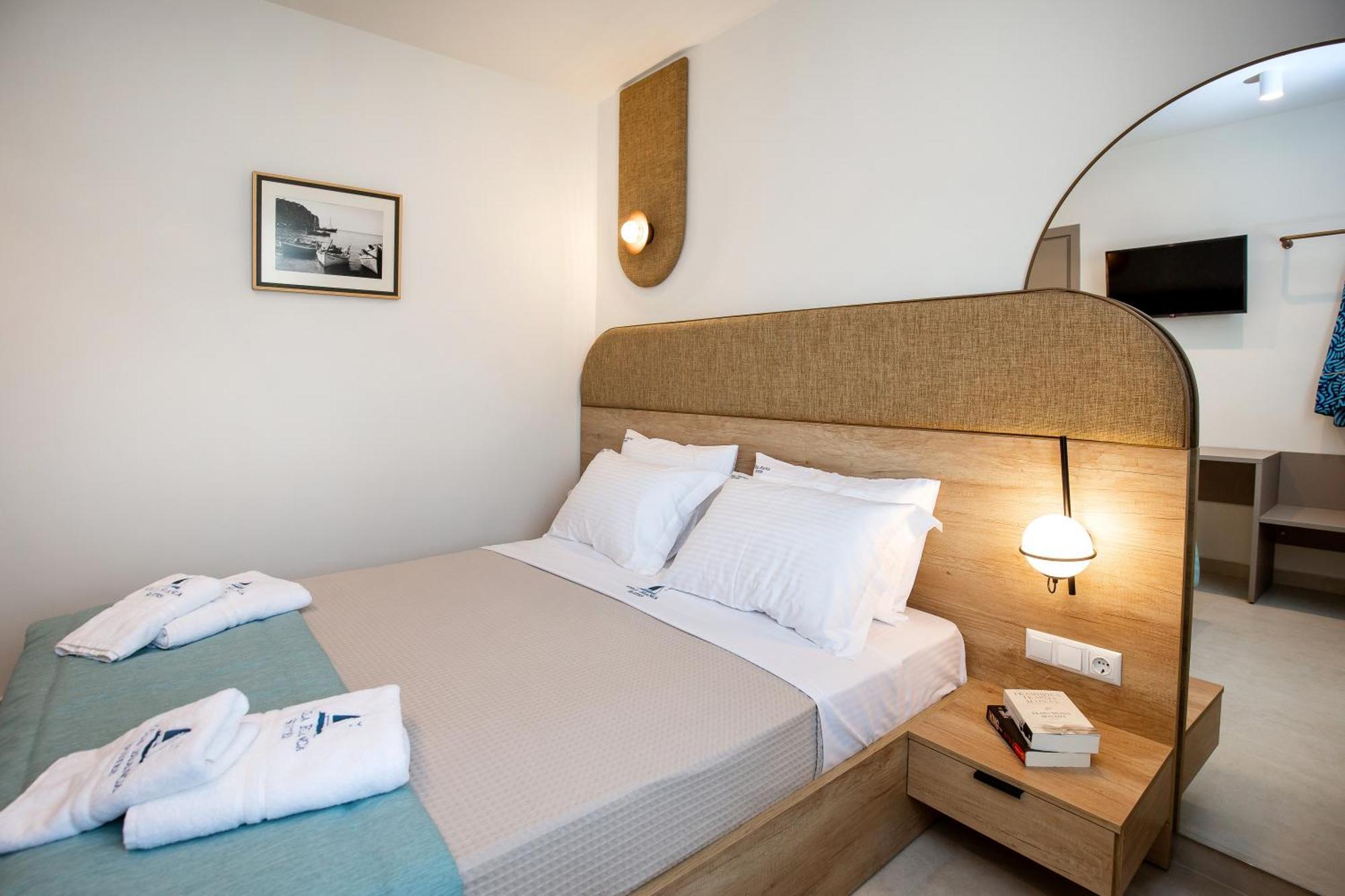 Vela Bianca Suites 利迈纳里亚 外观 照片